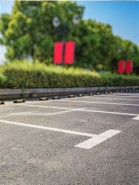 Free parking on premises .